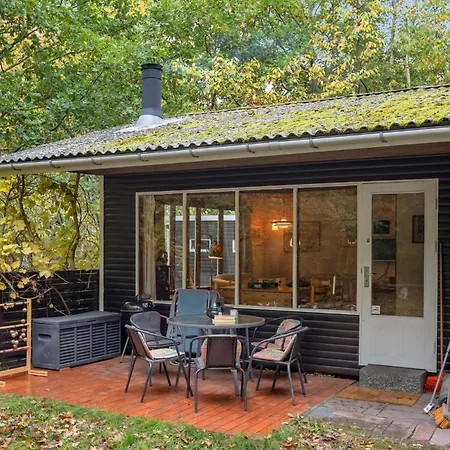 2 Bedroom Cozy In Feriehus