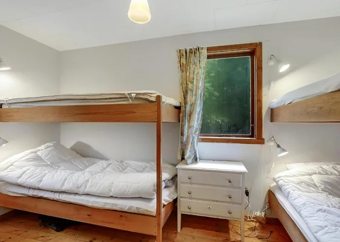 2 Bedroom Cozy In Rønne